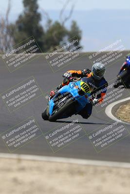 media/Jun-07-2025-TrackDaz (Sat) [[4413525952]]/A Group/12pm (Turn 2)/